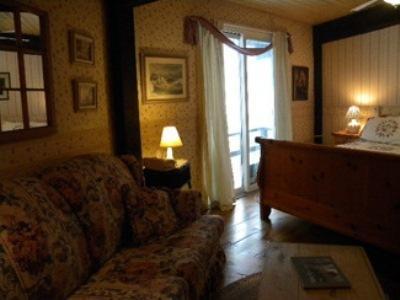 Stouffermill Bed & Breakfast Algonquin Highlands Habitación foto