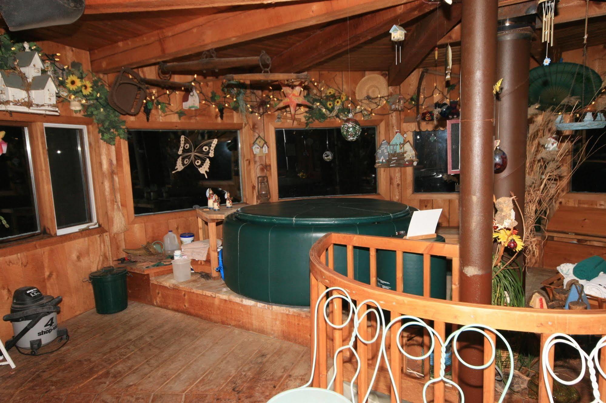 Stouffermill Bed & Breakfast Algonquin Highlands Exterior foto